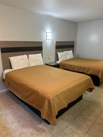 Executive Inn Mercedes Weslaco Bagian luar foto